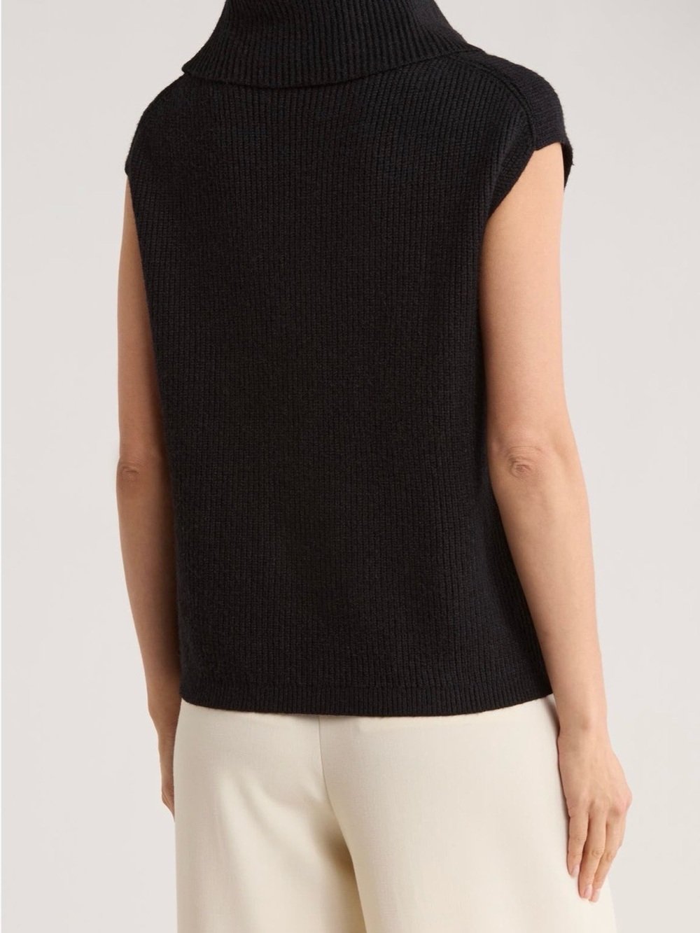 Elie Tahari Black Sleeveless Turtleneck Knit Top